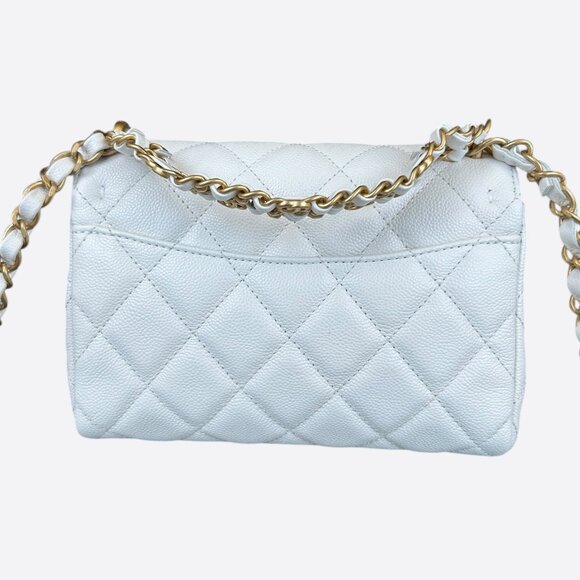 CHANEL White top handle Bag with Elegant Chain - Picture 4 of 8